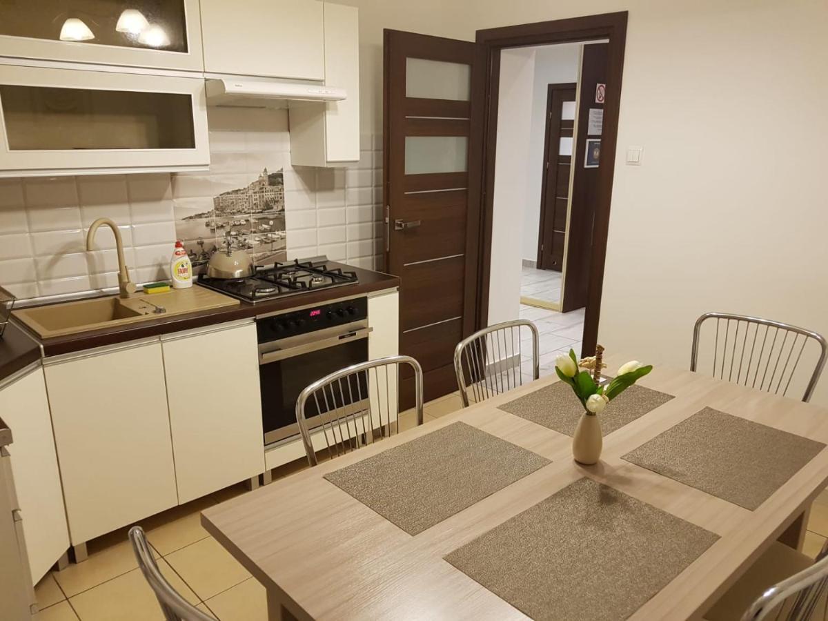 Kaja Apartamenty Legnica Exterior foto